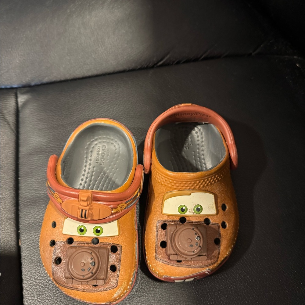 Baby crocs size 4c